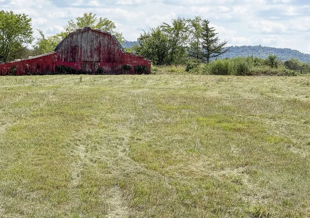 Photo 3 of Sale Pending at 6789 Ridley Earp Rd, Christiana, TN 37037 | MLS# 3530244 | Listing updated on 2026-09-21