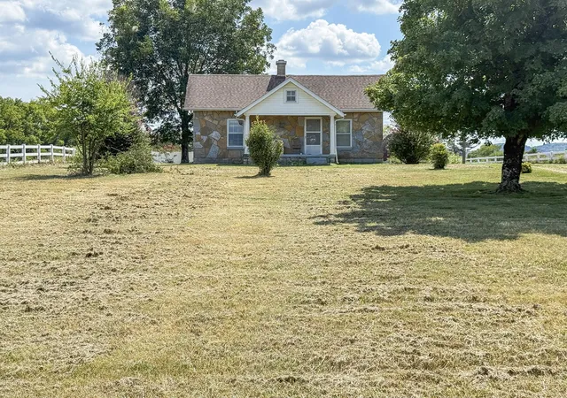 Photo 4 of Sale Pending at 6789 Ridley Earp Rd, Christiana, TN 37037 | MLS# 3530244 | Listing updated on 2026-09-21