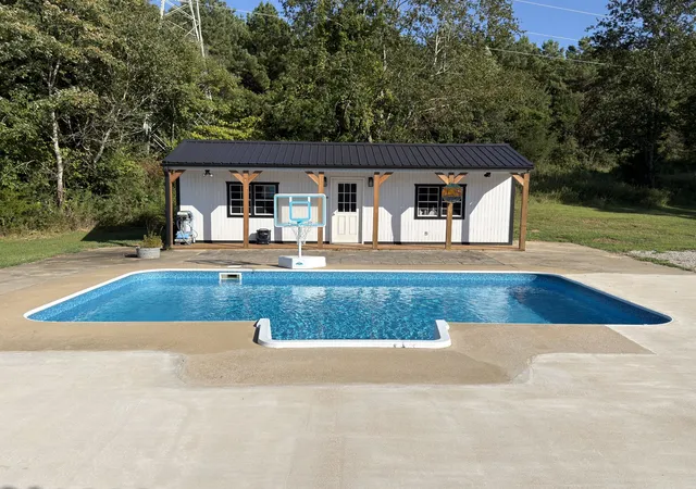 Photo 2 of Single family home for sale at 2315 Grandview, Lawrenceburg, TN 38464 | MLS# 3542947 | Listing updated on 2026-09-17