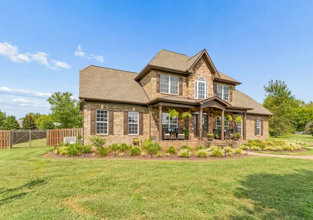 Photo 4 of Single family home for sale at 728 Furman Dr, Murfreesboro, TN 37129 | MLS# 3597913 | Listing updated on 2026-10-15