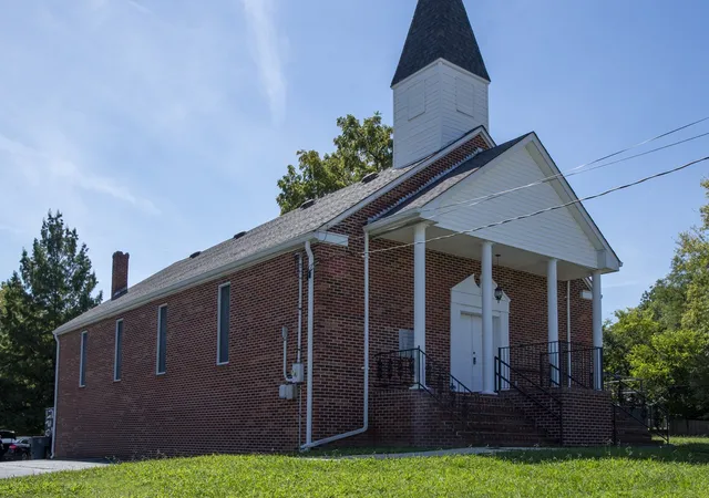 Photo 2 of Single family home for sale at 115 Peers St, Mc Minnville, TN 37110 | MLS# 3531047 | Listing updated on 2026-09-02