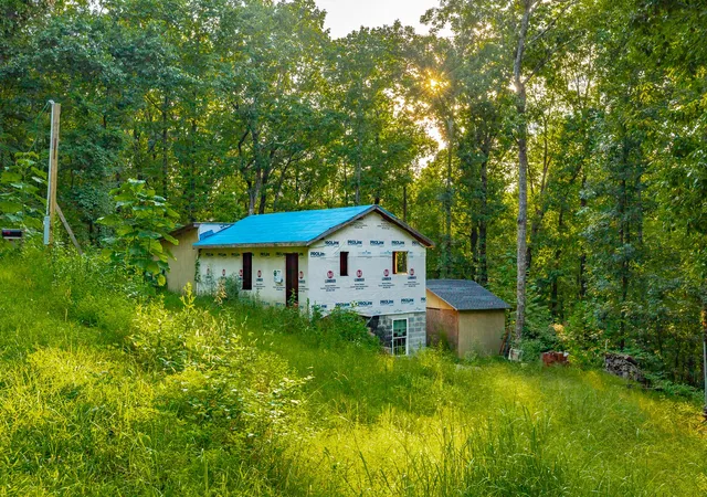 Photo 3 of Sale Pending at 836 Sussex Rd, Dayton, TN 37321 | MLS# 3530289 | Listing updated on 2026-09-24