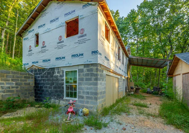 Photo 3 of Sale Pending at 836 Sussex Rd, Dayton, TN 37321 | MLS# 3530289 | Listing updated on 2026-09-24