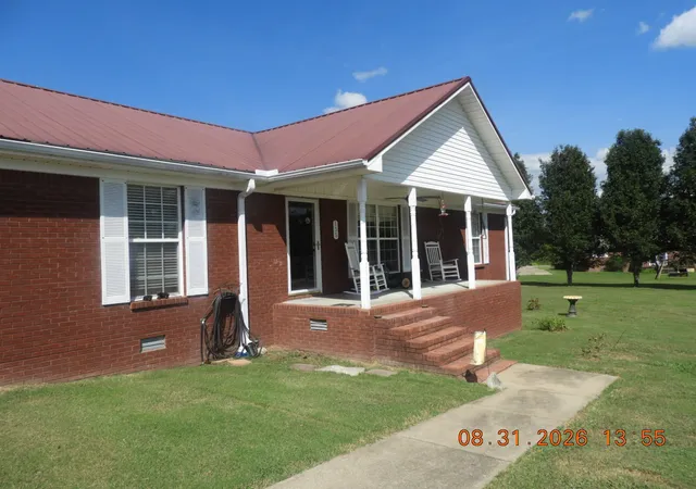 Single family home for sale at 135 Crescentview Cutoff Rd, Pulaski, TN 38478 | MLS# 3530466