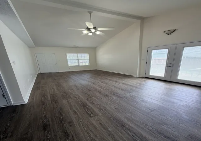 Photo 12 of Condo for sale at 497 Sivley Rd, Hopkinsville, KY 42240 | MLS# 3530474 | Listing updated on 2026-09-01