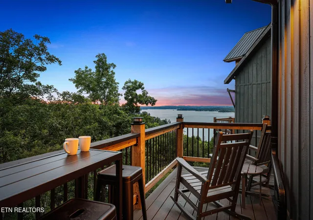 Photo 2 of Single family home for sale at 1390 Lake Hvn Way, Sevierville, TN 37876 | MLS# 3530322 | Listing updated on 2026-09-02