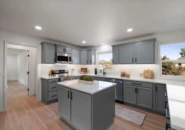 Photo 2 of Single family home for sale at 4074 Lake Pkwy, Hermitage, TN 37076 | MLS# 3530356 | Listing updated on 2026-09-13