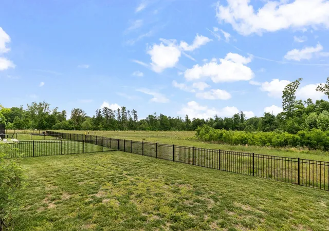 Photo 3 of Single family home for sale at 824 Brown Swiss Ct, Clarksville, TN 37043 | MLS# 3530370 | Listing updated on 2026-09-01