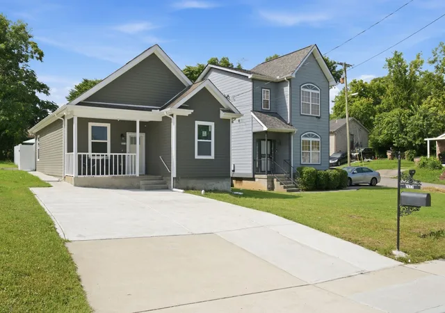 Photo 1 of Single family home for sale at 2617 Herman St, Nashville, TN 37208 | MLS# 3530406 | Listing updated on 2026-09-01