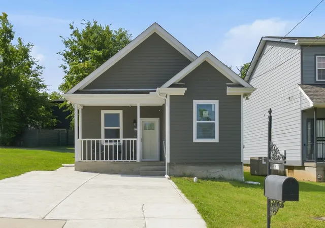 Photo 2 of Single family home for sale at 2617 Herman St, Nashville, TN 37208 | MLS# 3530406 | Listing updated on 2026-09-01