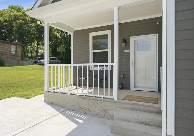 Photo 3 of Single family home for sale at 2617 Herman St, Nashville, TN 37208 | MLS# 3530406 | Listing updated on 2026-09-01