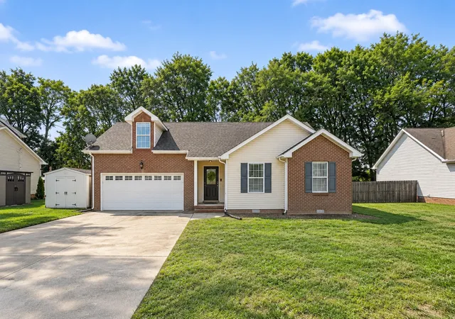 Single family home for sale at 3553 Sandpiper Dr, Clarksville, TN 37042 | MLS# 3541536