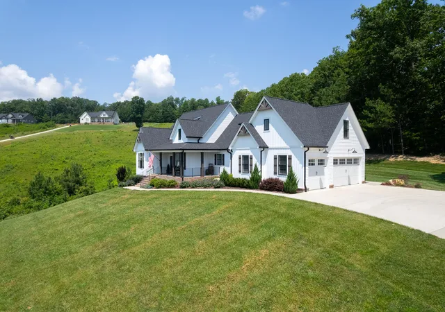 Photo 2 of Single family home for sale at 165 Reserve Dr Nw, Georgetown, TN 37336 | MLS# 3530415 | Listing updated on 2026-09-19