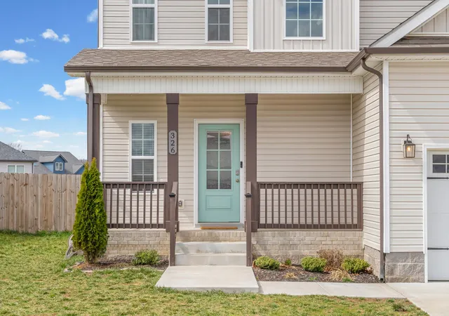 Photo 3 of Single family home for sale at 326 Galway Dr, Clarksville, TN 37042 | MLS# 3530820 | Listing updated on 2026-09-04