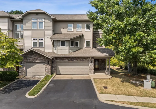 Photo 1 of Townhouse for sale at 320 Old Hickory Blvd #2711, Nashville, TN 37221 | MLS# 3597894 | Listing updated on 2026-10-14