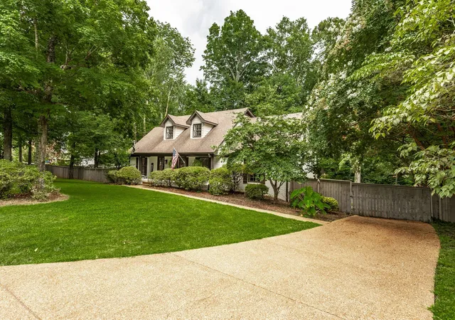 Photo 2 of Single family home for sale at 103 Longview Rdg, Hendersonville, TN 37075 | MLS# 3531710 | Listing updated on 2026-09-03