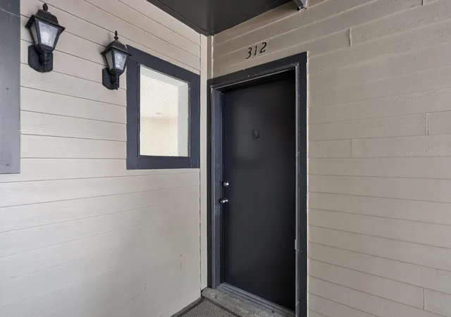 Listing Photo 5 - Condo for sale in building located at 312 Smt Ridge Cir, Nashville, TN 37215