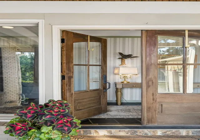 Photo 4 of Single family home for sale at 8112 Vaden Dr, Brentwood, TN 37027 | MLS# 3543180 | Listing updated on 2026-09-14