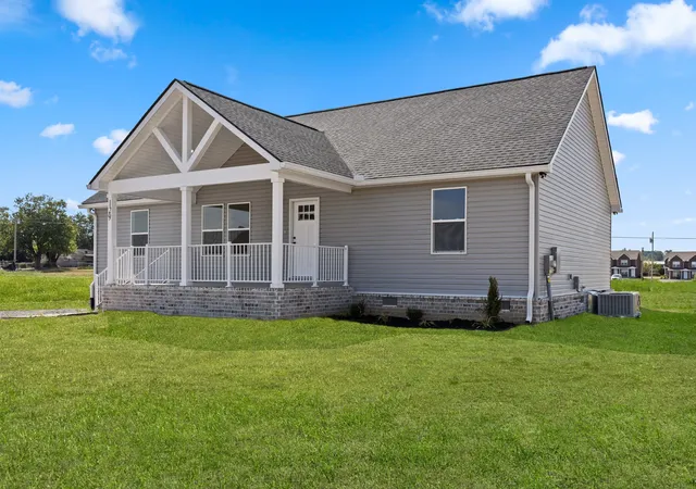 Single family home for sale at 129 Martha Cir, Lafayette, TN 37083 | MLS# 3545520 | Listing updated on 2026-10-04