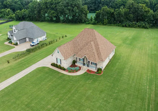 Photo 1 of Single family home for sale at 22 Hale Farm Rd, Humboldt, TN 38343 | MLS# 3531562 | Listing updated on 2026-09-02