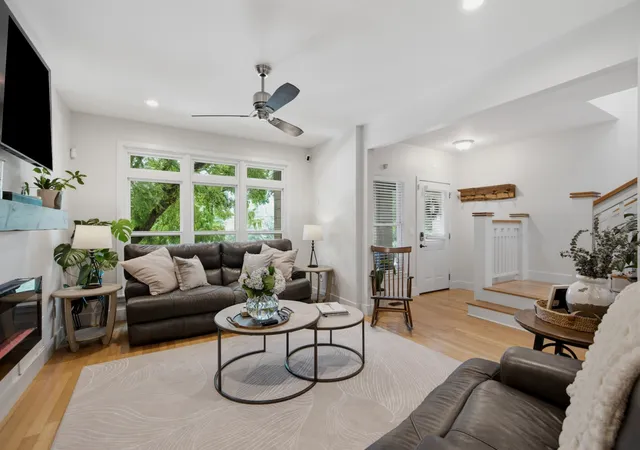 Photo 1 of Townhouse for sale at 904 Ireland St, Nashville, TN 37208 | MLS# 3531085 | Listing updated on 2026-09-19