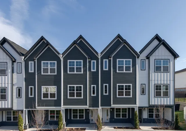 Photo 1 of Townhouse for sale at 700 N Dupont Ave #204, Madison, TN 37115 | MLS# 3530661 | Listing updated on 2026-09-01