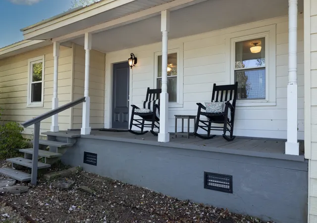 Photo 2 of Single family home for sale at 2084 Ctr Point Rd, Pulaski, TN 38478 | MLS# 3592481 | Listing updated on 2026-09-28