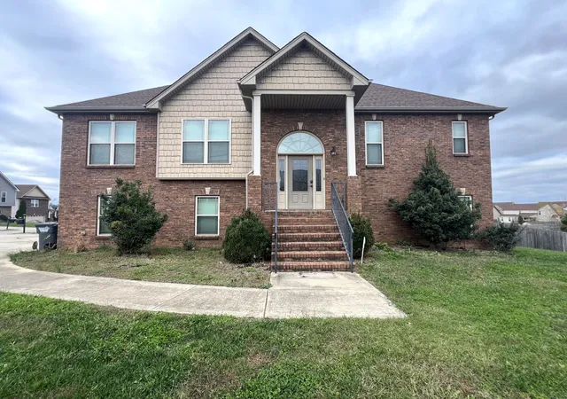 Photo 1 of Single family home for sale at 1701 Winterhaven Ct, Clarksville, TN 37042 | MLS# 3531547 | Listing updated on 2026-09-02