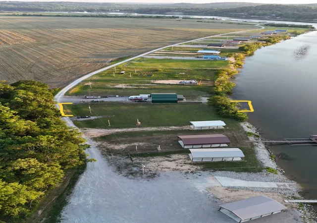 Photo 1 of Land for sale at 2825 Hardin Btm River Rd, Clifton, TN 38425 | MLS# 3530688 | Listing updated on 2026-09-01