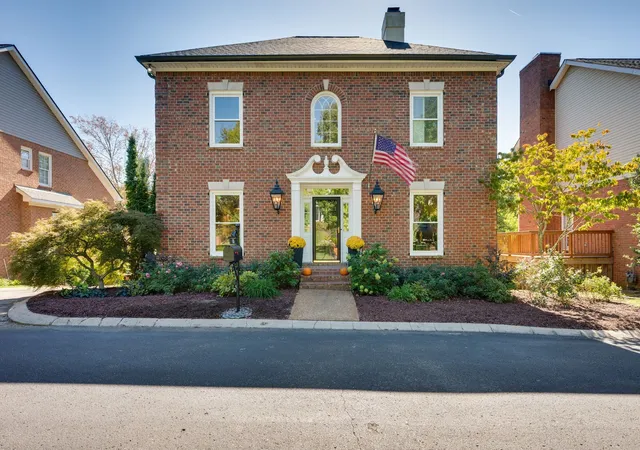 Photo 2 of Single family home for sale at 65 Ravenwood Hills Cir, Nashville, TN 37215 | MLS# 3530709 | Listing updated on 2026-09-04