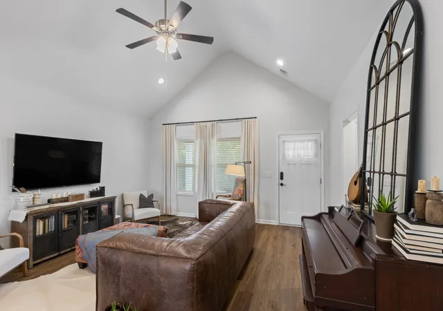 Photo 3 of Single family home for sale at 2243 Lambert Dr, Westmoreland, TN 37186 | MLS# 3541364 | Listing updated on 2026-09-07