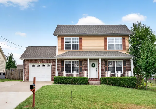 Photo 1 of Single family home for sale at 3414 Queensbury Rd, Clarksville, TN 37042 | MLS# 3598295 | Listing updated on 2026-10-08