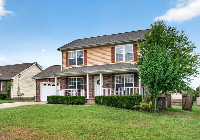 Photo 3 of Single family home for sale at 3414 Queensbury Rd, Clarksville, TN 37042 | MLS# 3598295 | Listing updated on 2026-10-08
