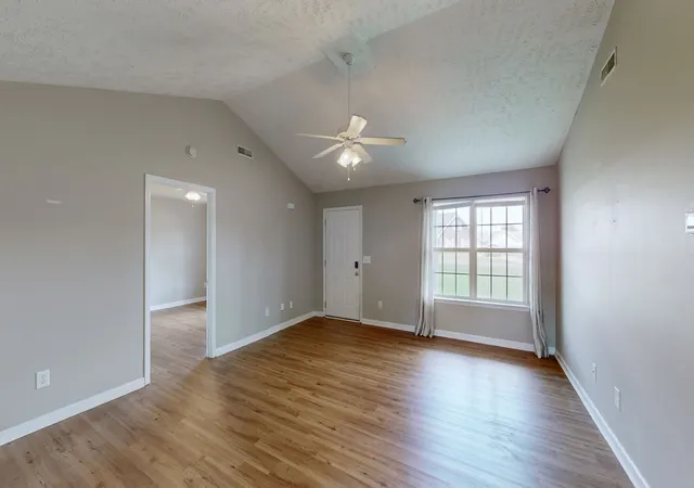 Photo 3 of Single family home for sale at 1105 Precept Dr, Murfreesboro, TN 37129 | MLS# 3541511 | Listing updated on 2026-09-13