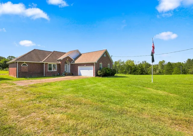 Photo 2 of Single family home for sale at 1730 Old County House Rd, White Bluff, TN 37187 | MLS# 3530886 | Listing updated on 2026-10-09