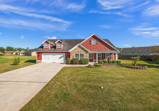 Photo 1 of Single family home for sale at 303 Honeyberry Ln, Rossville, GA 30741 | MLS# 3530855 | Listing updated on 2026-09-02