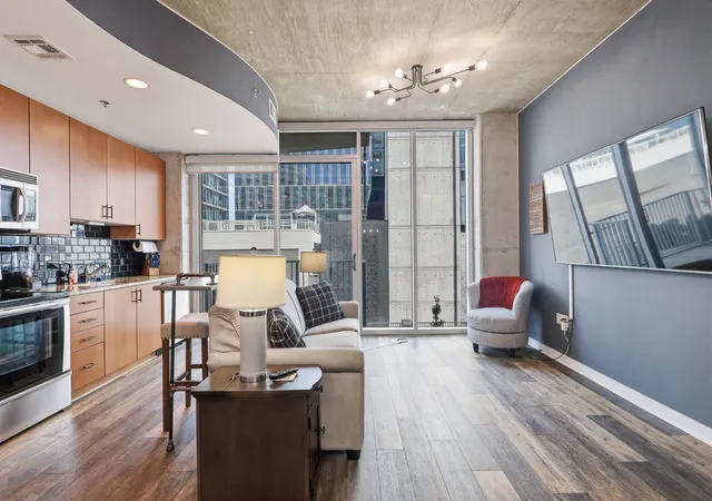 Photo 4 of Condo for sale at 301 Demonbreun St #812, Nashville, TN 37201 | MLS# 3530880 | Listing updated on 2026-09-02