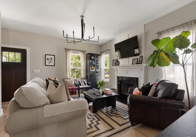 Photo 1 of Single family home for sale at 2525 Flamingo Dr, Nashville, TN 37207 | MLS# 3542726 | Listing updated on 2026-09-14