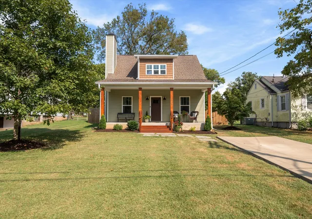 Photo 2 of Single family home for sale at 2525 Flamingo Dr, Nashville, TN 37207 | MLS# 3542726 | Listing updated on 2026-09-14