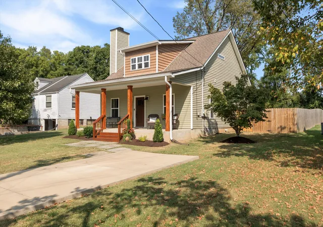 Photo 3 of Single family home for sale at 2525 Flamingo Dr, Nashville, TN 37207 | MLS# 3542726 | Listing updated on 2026-09-14