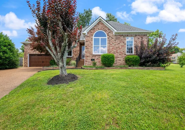 Photo 1 of Single family home for sale at 2810 Rose Hl Ln, Thompsons Station, TN 37179 | MLS# 3541292 | Listing updated on 2026-09-05