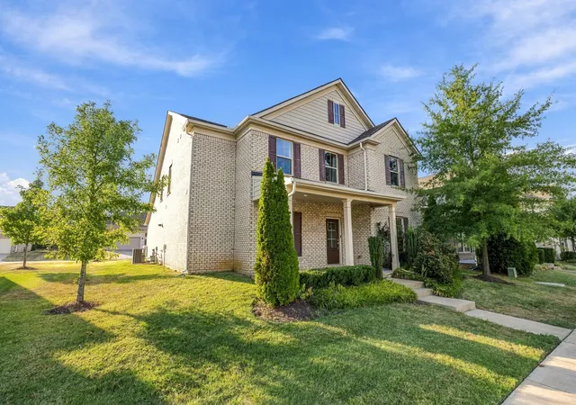 Photo 3 of Single family home for sale at 111 Wynfield Blvd, Mount Juliet, TN 37122 | MLS# 3531509 | Listing updated on 2026-10-19