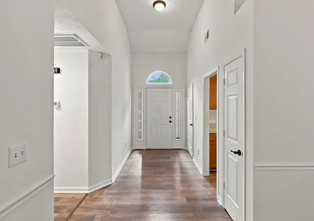 Photo 3 of Single family home for sale at 541 Wheatfield Way, Nashville, TN 37209 | MLS# 3541299 | Listing updated on 2026-09-19