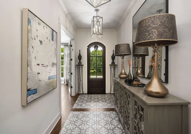 Photo 3 of Single family home for sale at 2028 Castleman Dr, Nashville, TN 37215 | MLS# 3598088 | Listing updated on 2026-09-23