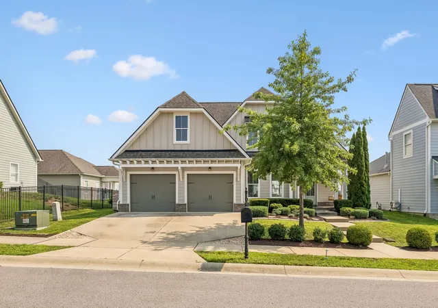 Photo 2 of Single family home for sale at 670 Sire Ave, Mount Juliet, TN 37122 | MLS# 3530947 | Listing updated on 2026-09-02