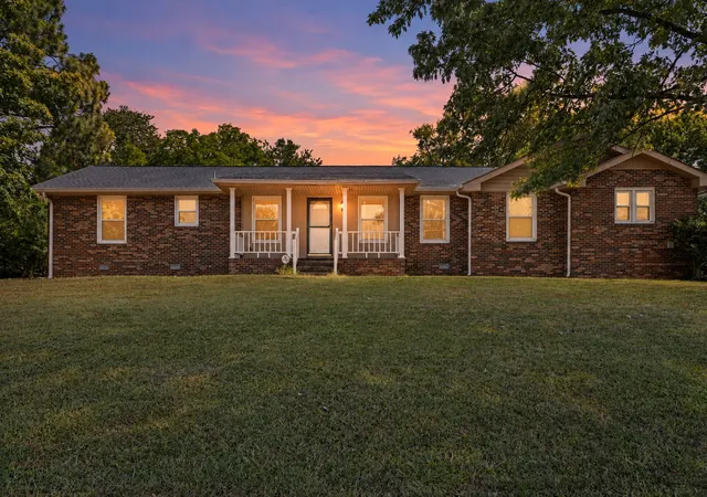 Single family home for sale at 101 Dana Dr, Hendersonville, TN 37075 | MLS# 3531456