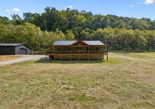 Photo 3 of Single family home for sale at 194 Sloan Branch Rd, Pleasant Shade, TN 37145 | MLS# 3546970 | Listing updated on 2026-10-06