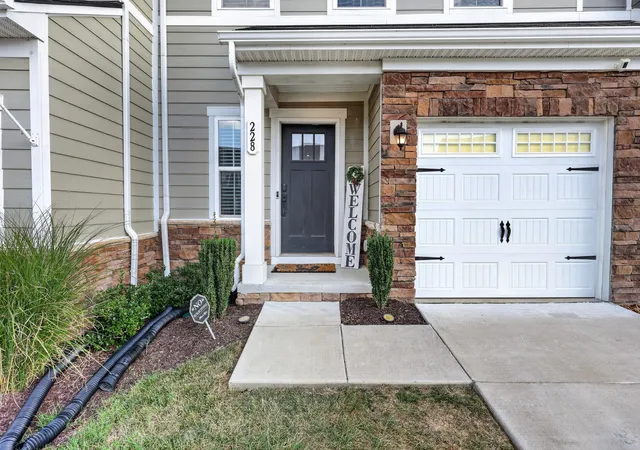 Photo 3 of Townhouse for sale at 228 Pryor Dr, Gallatin, TN 37066 | MLS# 3531025 | Listing updated on 2026-09-17