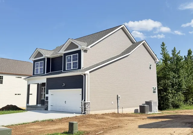 Photo 2 of Single family home for sale at 3496 Rabbit Run Trl, Clarksville, TN 37043 | MLS# 3531151 | Listing updated on 2026-09-02