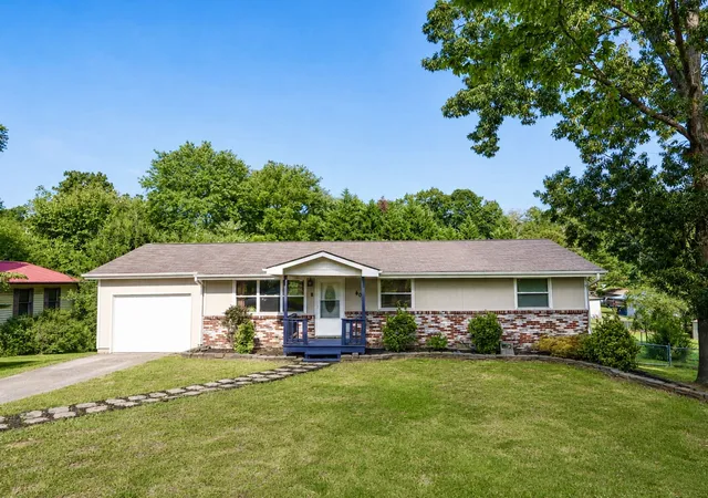 Photo 1 of Single family home for sale at 408 Fairview Dr Se, Cleveland, TN 37323 | MLS# 3541210 | Listing updated on 2026-09-21